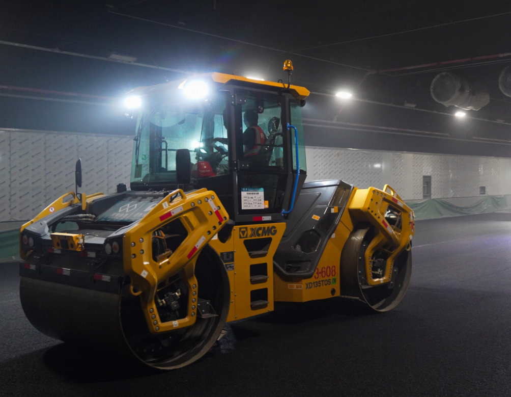 粵港澳大灣區(qū)，徐工道路機(jī)械現(xiàn)身又一超級工程