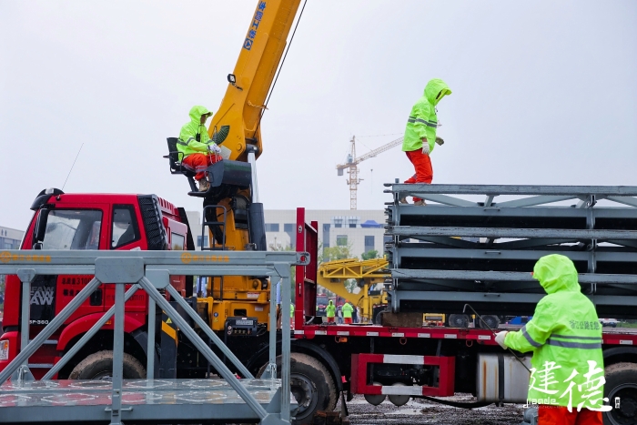 20分鐘一座應急橋！徐工參與2024年省級公路與運輸突發(fā)事件應急演練