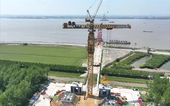 【媒體聚焦】世界最大跨徑橋梁群！央媒一次次把鏡頭對準徐工
