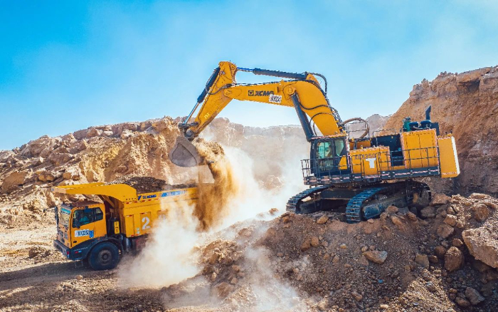 超百臺交付！徐工XG130礦卡再造示范礦區(qū)