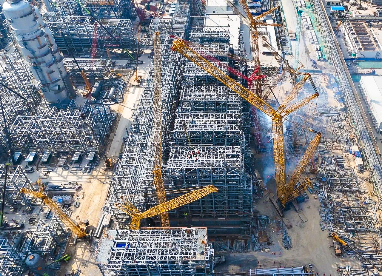 總重9000噸！XGC12000助力大型石化乙烯項目對流段模塊吊裝