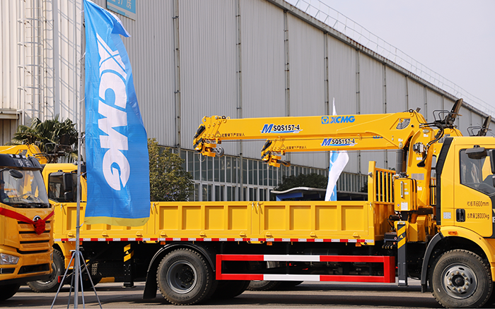 助力城市建設(shè)新征程！徐工隨車起重機(jī)M SQS157-4批量發(fā)車 