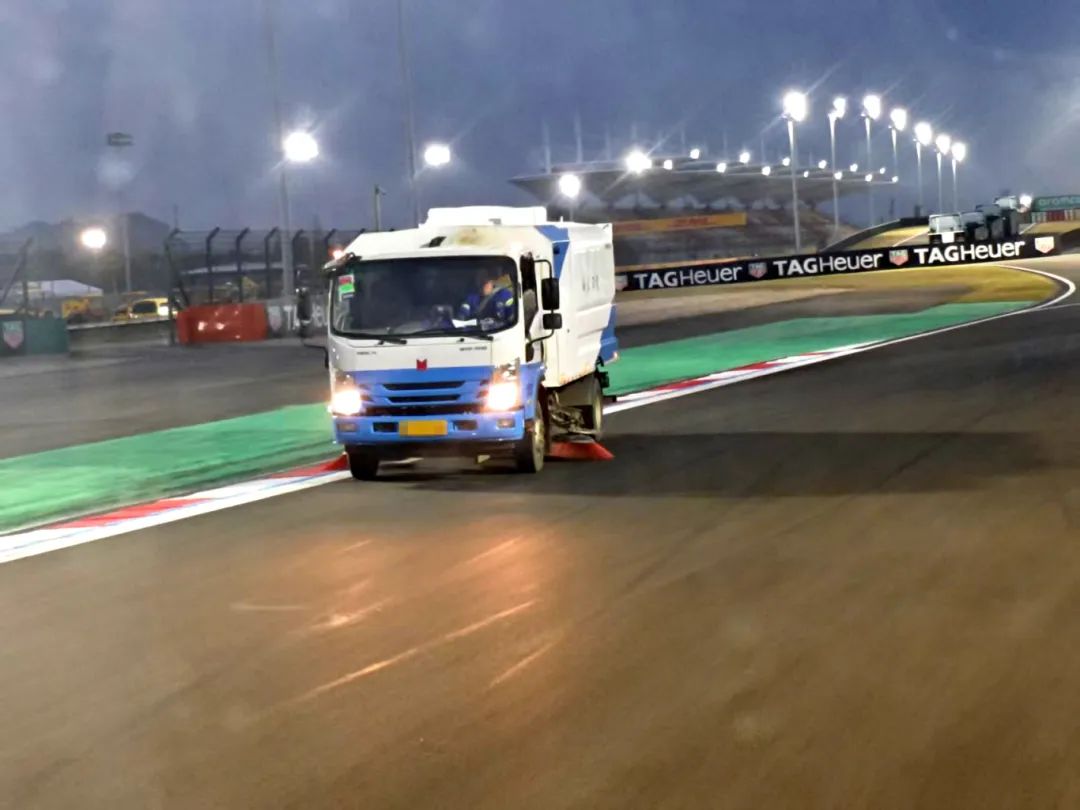 起猛了，居然在上海F1賽場(chǎng)上看到了TA...