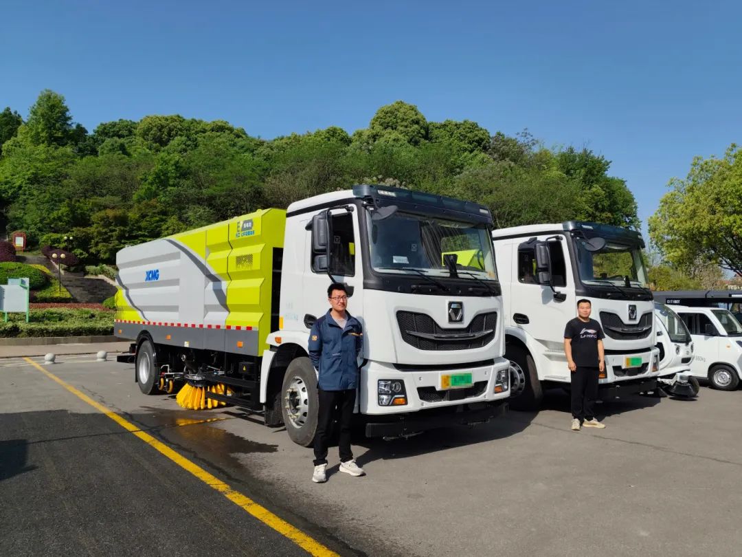 “綠”見安徽！徐工新能源產(chǎn)品亮相銅陵市道路清掃保潔現(xiàn)場(chǎng)會(huì)