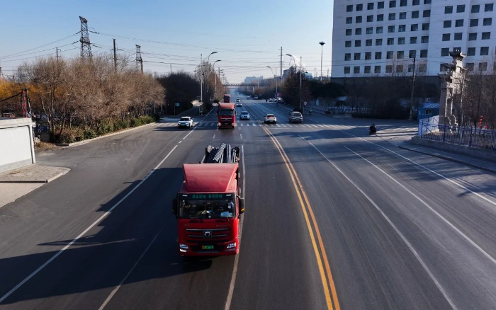 降碳增綠！徐工新能源重卡攜手客戶向綠而行
