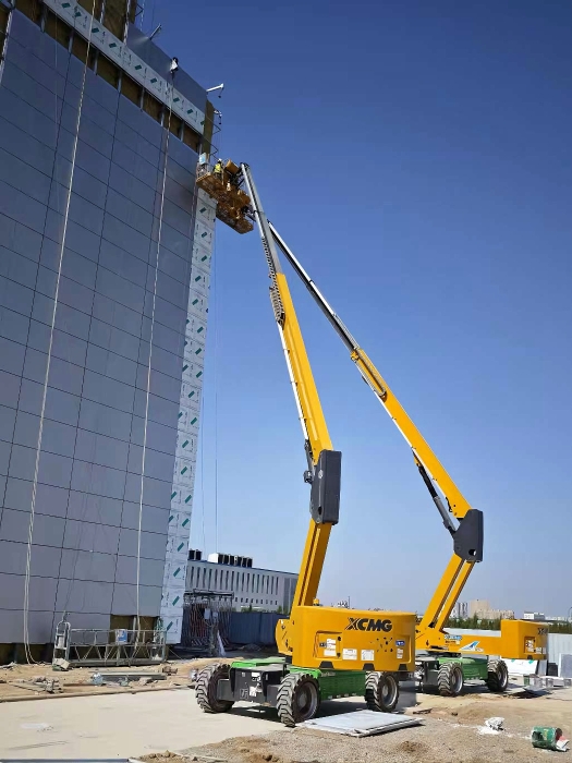 智慧物流中心外立面零碳施工，徐工XGS28ACK-Li成綠色施工密鑰