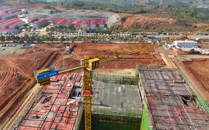 跑出加速度！37臺徐工塔機(jī)批量助建