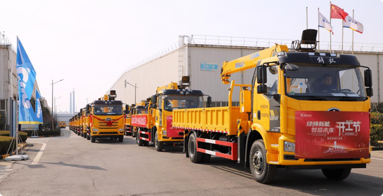 2025年，徐工&解放“整車一體化”隨車起重機(jī)批量發(fā)車，閃耀開門紅！