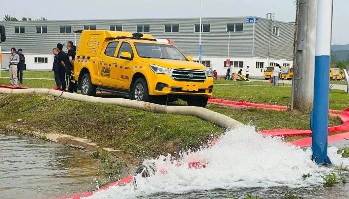 聚焦“大安全大應急”，徐工參加防汛搶險實戰(zhàn)演練