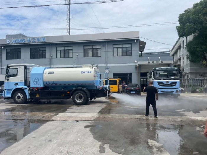 “滬”動(dòng)綠色！徐工新能源環(huán)衛(wèi)裝備亮相上海推介會(huì)