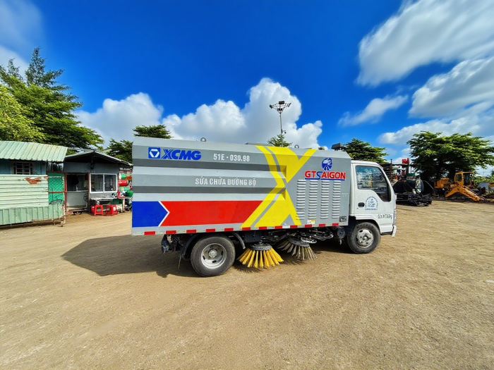 徐工XGH5070TSLQ6掃路車(chē)：胡志明市“智慧環(huán)衛(wèi)”的硬核擔(dān)當(dāng)