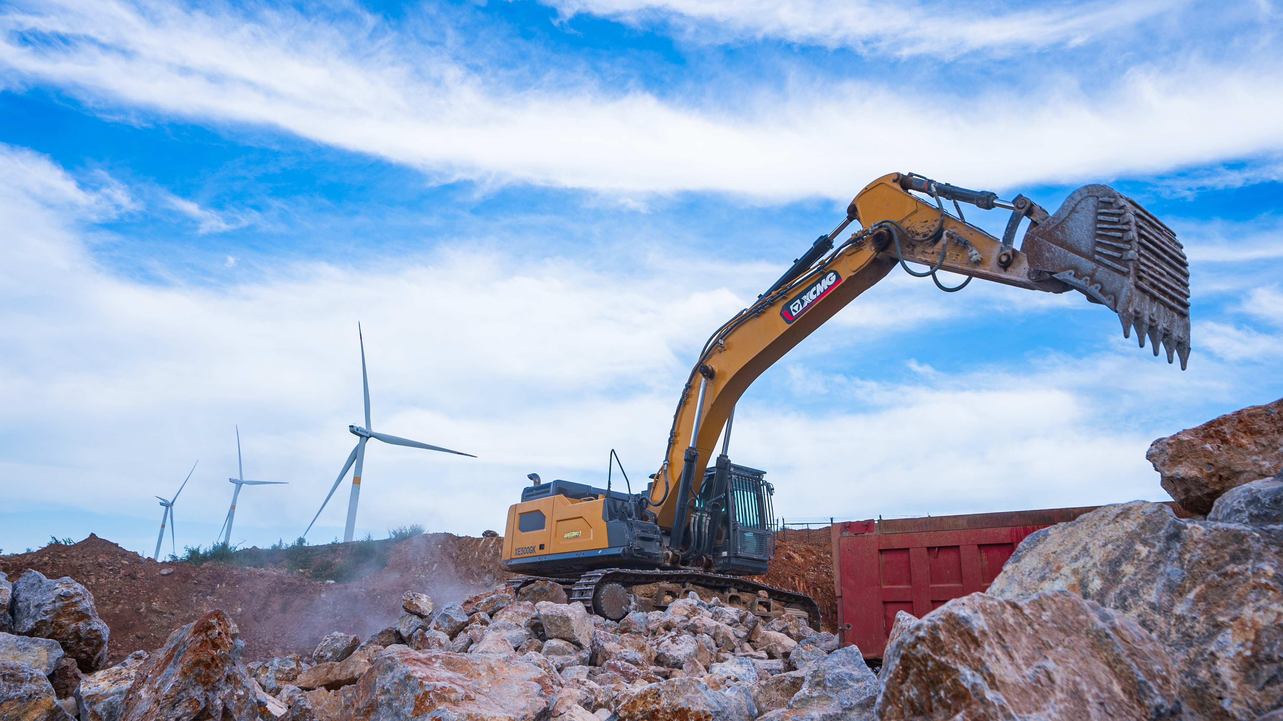 “掘金巨無霸”徐工XE500GK宜城石料開采，讓高效成就財富