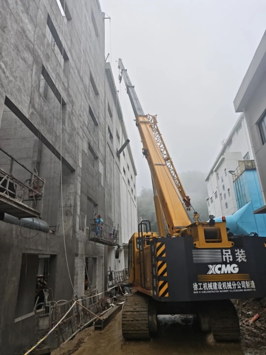 5米窄縫顯神威！請看XGTC30L5助力破解“灰塵圍城”！