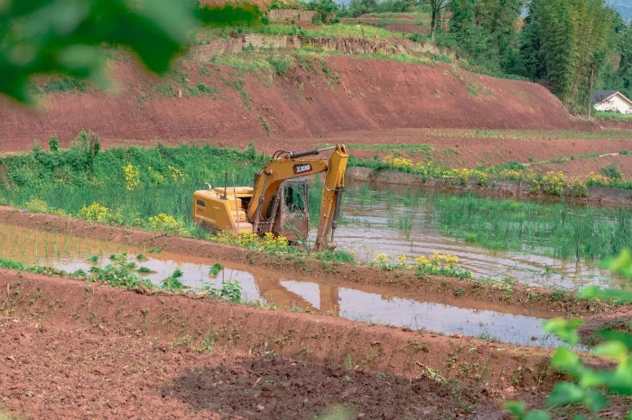 建設(shè)“巴渝糧倉”，徐工挖機(jī)我在行（h&aacute;ng）！