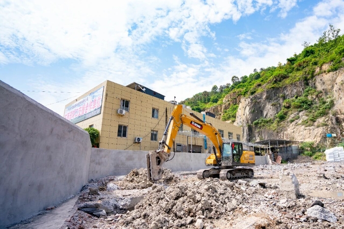 從修理工轉(zhuǎn)型當(dāng)老板，徐工XE200GA“閉眼入”！