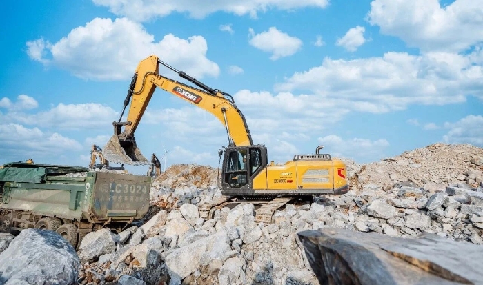 徐工XE380G PRO：掘金王者，超能裝！