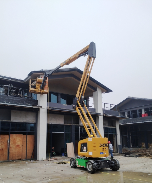 綠色建造新標(biāo)桿！徐工鋰電高機(jī)助力鄂州民生工程