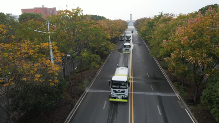 1+1＞2！徐工“洗掃清洗”黃金搭檔，還原美麗天門(mén)靚麗本色