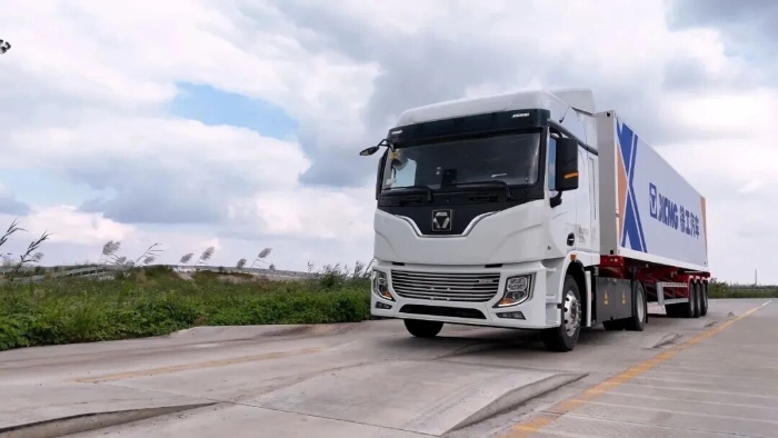 “雙11”呼喚“當(dāng)日達(dá)”！徐工4&times;2底充牽引車助力物流運(yùn)輸！