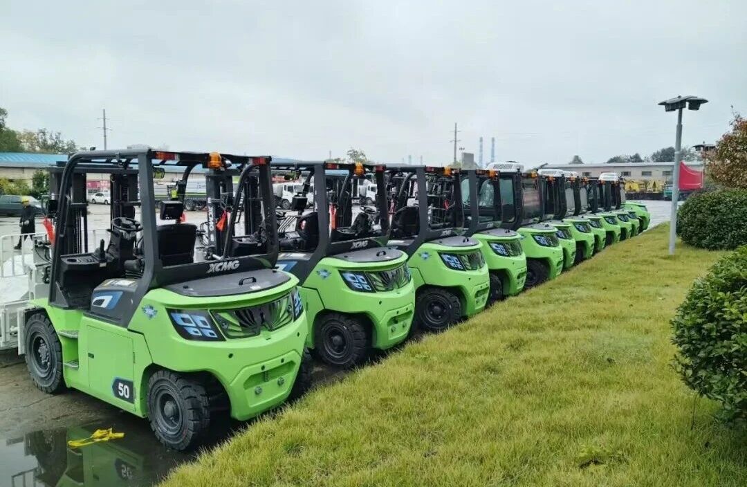 徐工孔雀大噸位叉車，“上崗”湖南鋼鐵廠