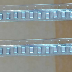 電容.jpg 電容.jpg